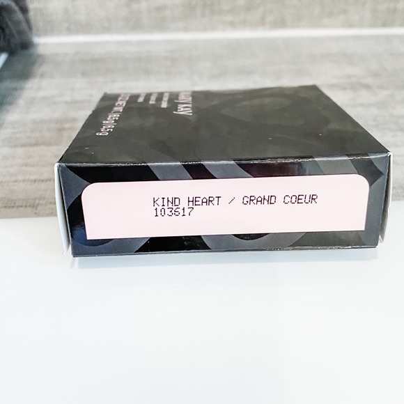 Mary Kay Kind Heart Blush - Picture 3 of 4